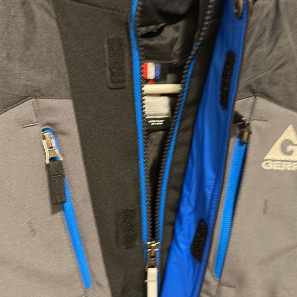 Boys Gerry Winter Coat XS 5/6 black and gray hooded never worn - Picture 2 of 9